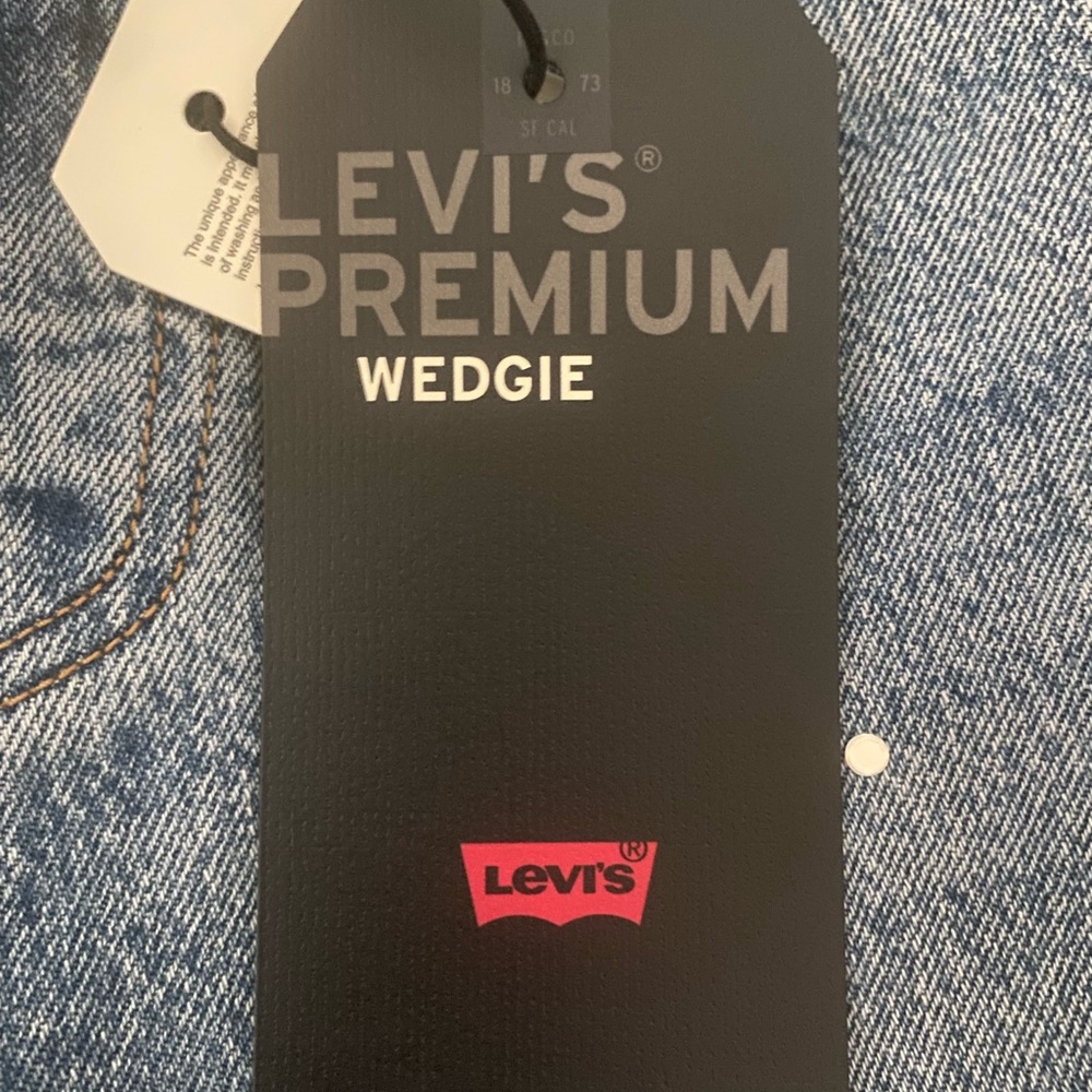 Levi Wedgie Mom Jean High Rise